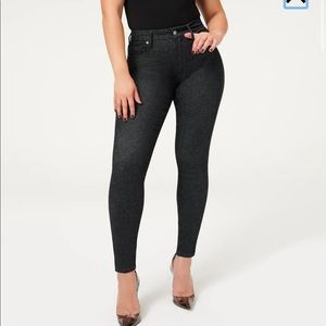 Good American ALWAYS FITS GOOD LEGS
